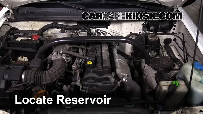 2002 Chevrolet Tracker 2.0L 4 Cyl. (4 Door) Windshield Washer Fluid